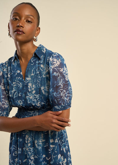 Robe imprimée fluide à manches bouffantes