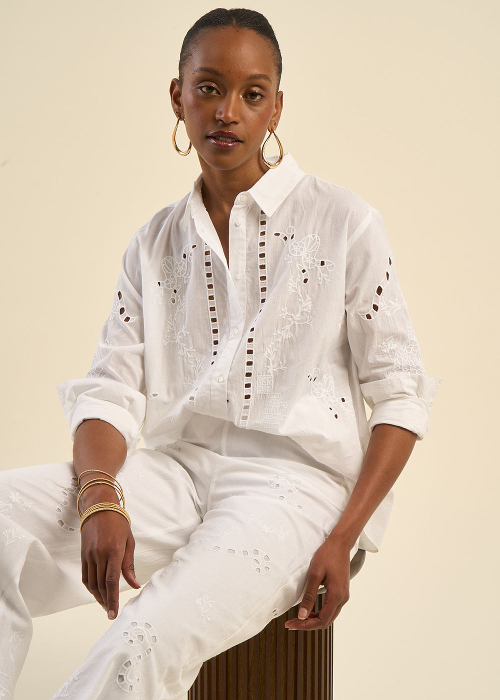 Chemise brodée à manches longues