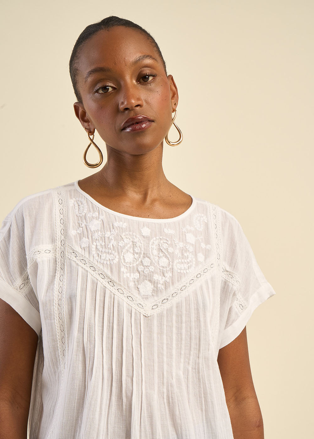 Top brodé en gaze de coton