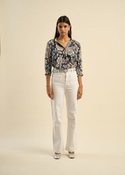Jean à jambes larges avec revers et taille haute
