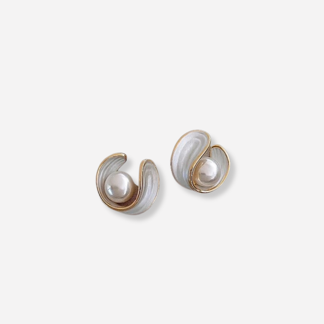 Antoinette | Boucles d'oreilles de luxe avec opale blanche
