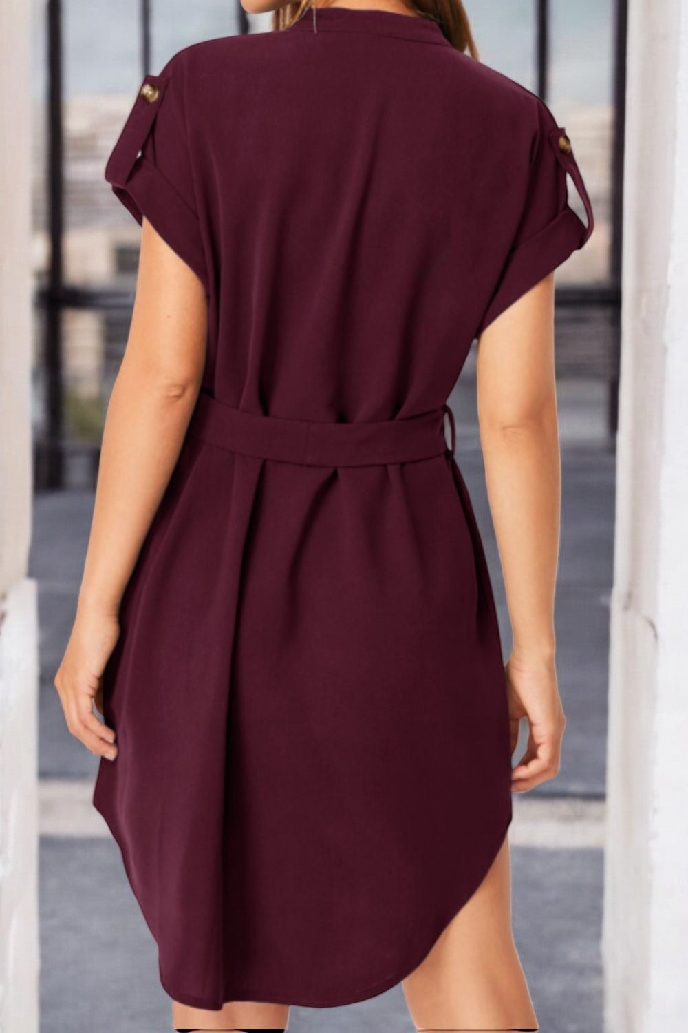 Léna - Robe à manches notch et coupe aérée