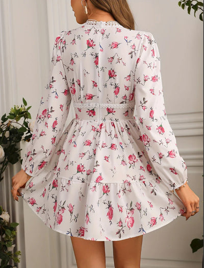 Amandine – Robe Courte Fleurie Parfaite pour les Festivals et Journées Ensoleillées