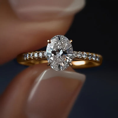 Bague en or 18K avec pierre indiscernable du vrai