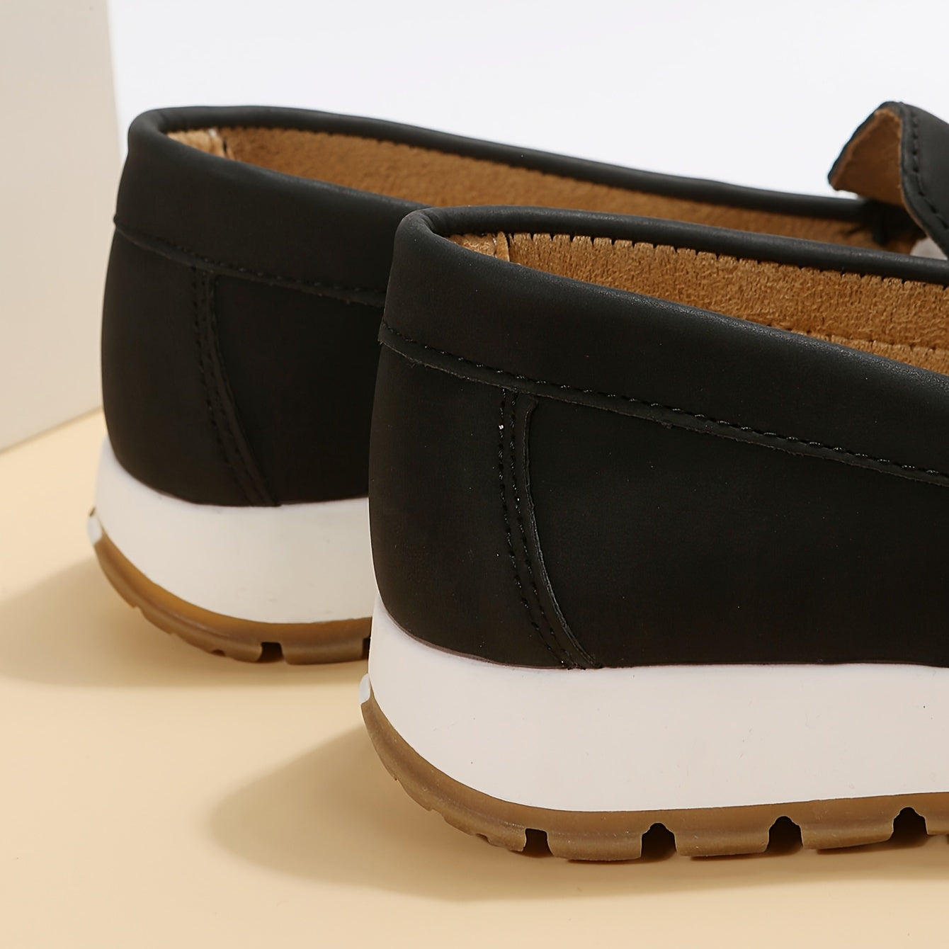 Victoire - Mocassins avec décoration en chaînes pour femmes