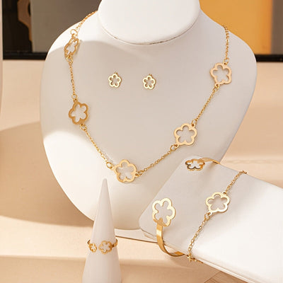Parure 5 pièces en or 18K au design trèfle