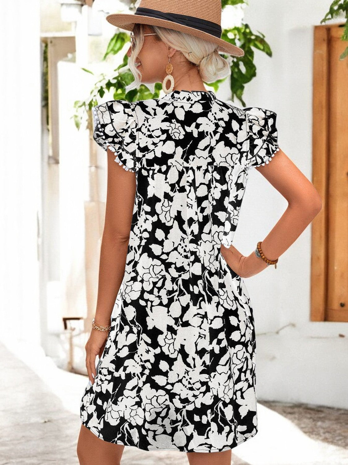 Clémence - Robe d'été avec ceinture à nouer et motif floral