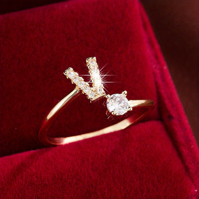 Bague initiale personnalisée en zircons scintillants
