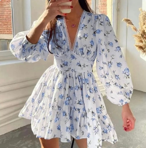 Amandine – Robe Courte Fleurie Parfaite pour les Festivals et Journées Ensoleillées