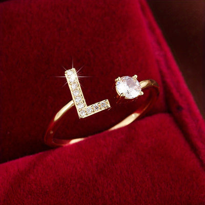 Bague initiale personnalisée en zircons scintillants