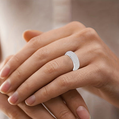 Bague en titane avec diamants indiscernables du vrai