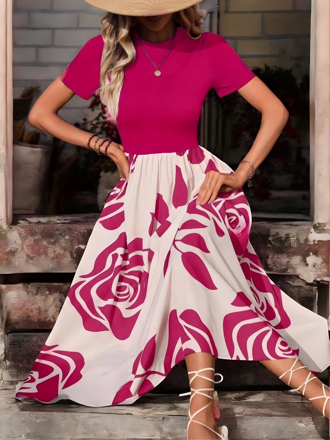 Léonie - Robe d'été à col rond et motif floral