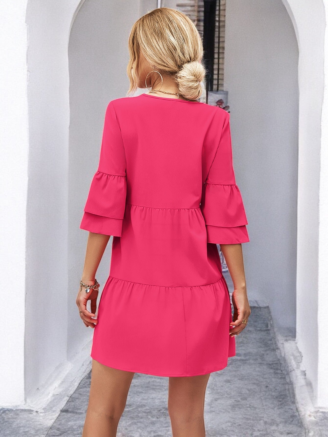 Anna - Mini-robe col V avec manches cloches
