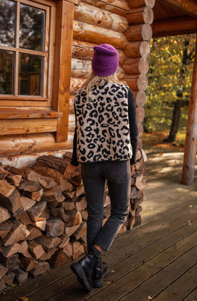 ASTRID™ | Le gilet en tricot léopard