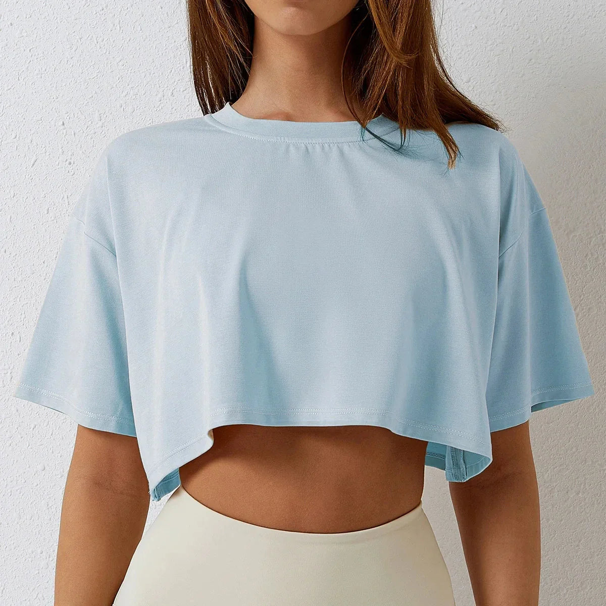 Aloi – T-shirt Sport Chic pour un Look Actif et Élégant