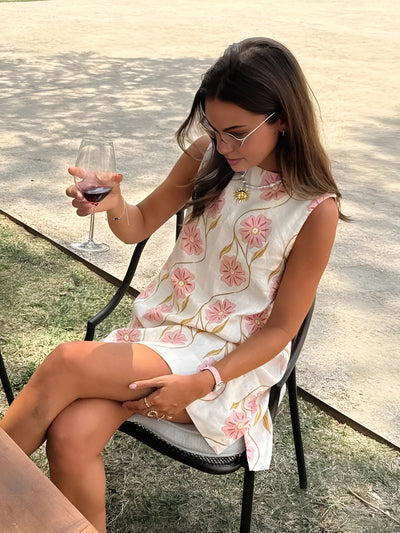 Wren | Robe Courte Sans Manches à Fleurs au Style Estival Romantique pour Femme