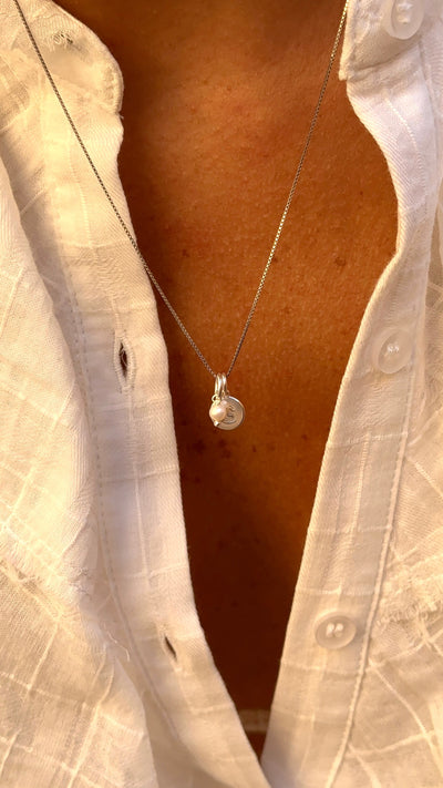Collier Essential