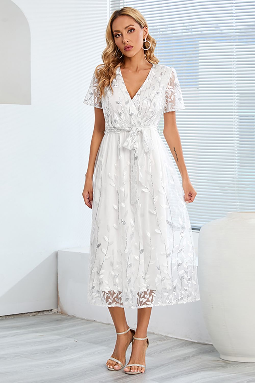 Velavie – Robe d’Été Élégante à Coupe Fluide pour Occasions Chic