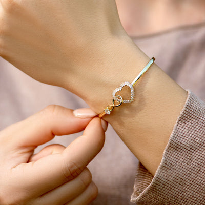 Edmonton Essence™ | Infinity Heart Bracelet