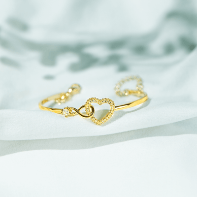 Edmonton Essence™ | Infinity Heart Bracelet
