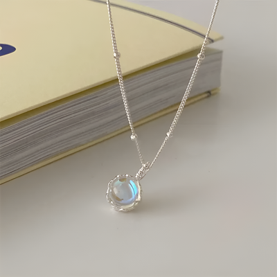 Collier pendentif rond en pierre de lune
