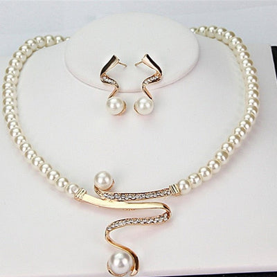 Vénus | Collier et boucles d'oreilles en perles
