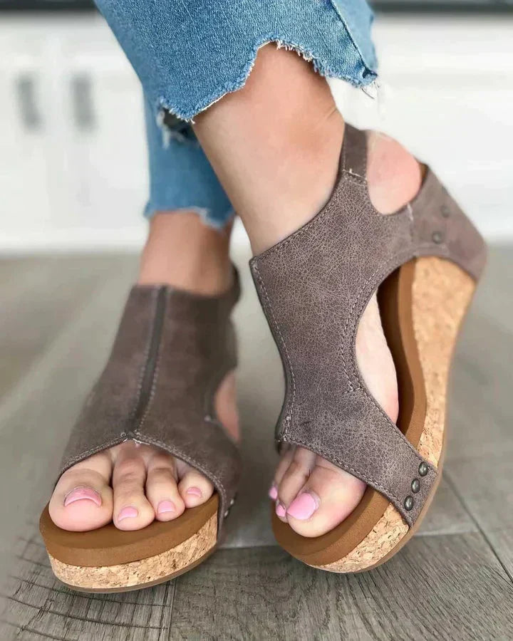 Sandales Compensées Découpées pour Femme