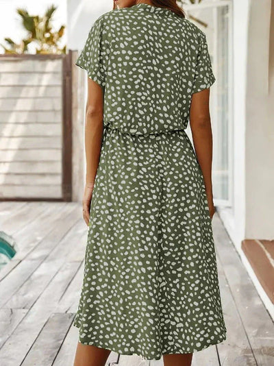 Monique - Robe midi boho à fleurs et décolleté en V