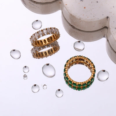 Antoinette – Bague Dorée avec Simulant de Diamant