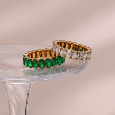 Antoinette – Bague Dorée avec Simulant de Diamant
