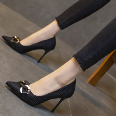 Talons pour femmes en texture tissée avec d'élégants ornements métalliques - Mireille