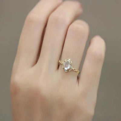 Bague fleur en pierre de lune