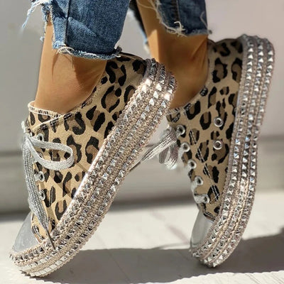 Baskets Montantes Léopard pour Femme avec Accents Métalliques
