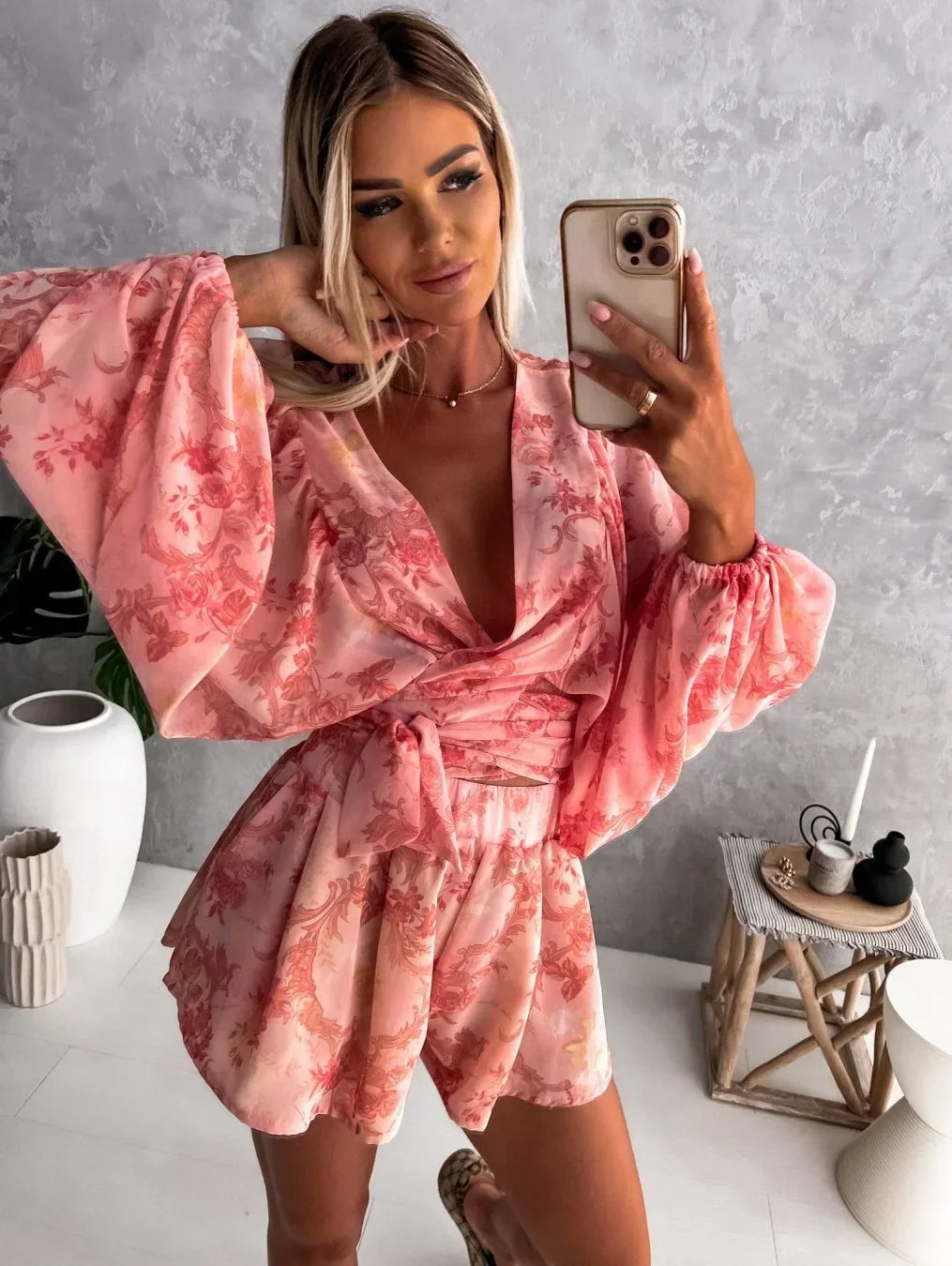 Jade - Combinaison d'été sexy avec décolleté profond en V