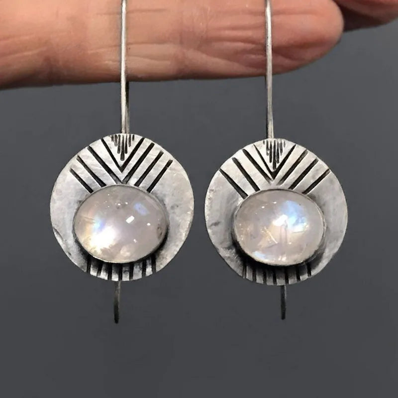 Boucles d’oreilles élégantes en pierre de lune