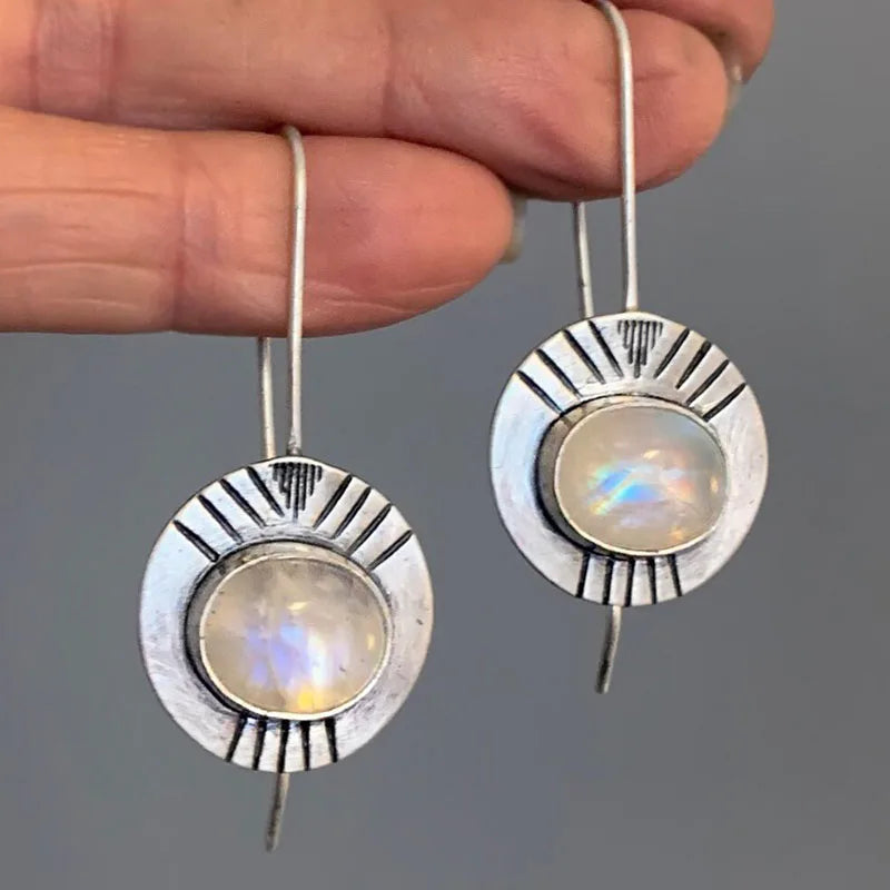 Boucles d’oreilles élégantes en pierre de lune