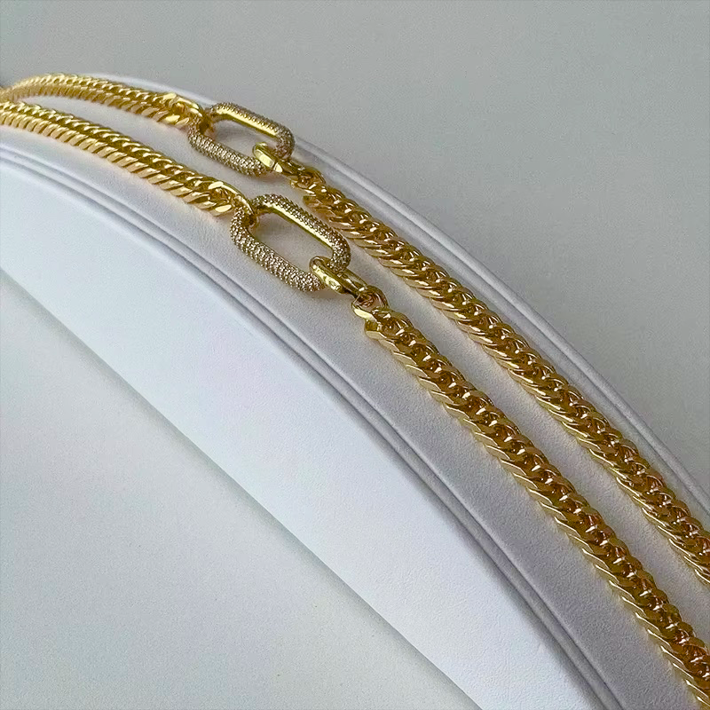 Kleo – Ras-du-Cou Diamanté