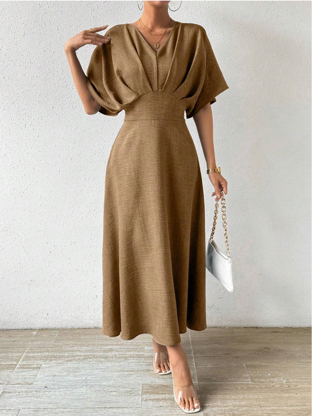 AtelierdeRocheParis | Robe Longue Élégante avec Manches Chauve-Souris