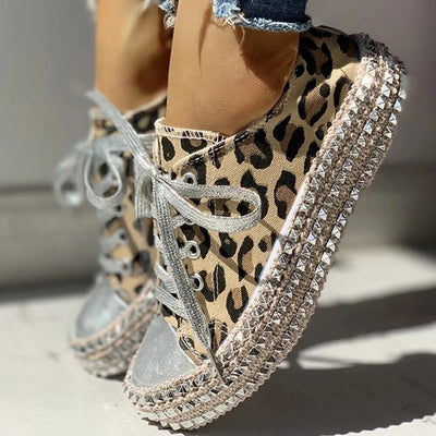 Baskets Montantes Léopard pour Femme avec Accents Métalliques