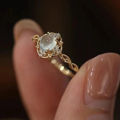 Bague fleur en pierre de lune