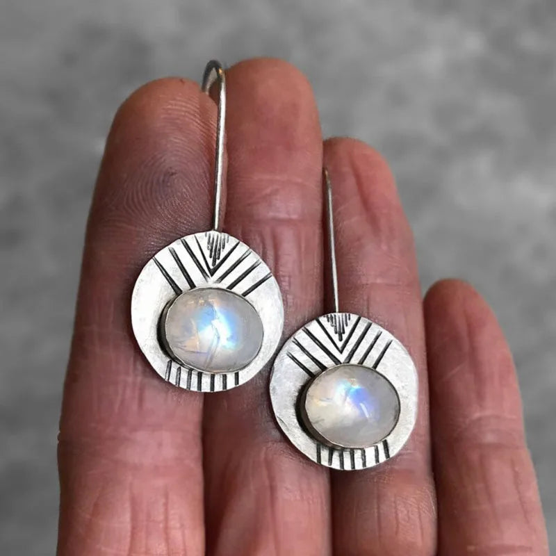 Boucles d’oreilles élégantes en pierre de lune