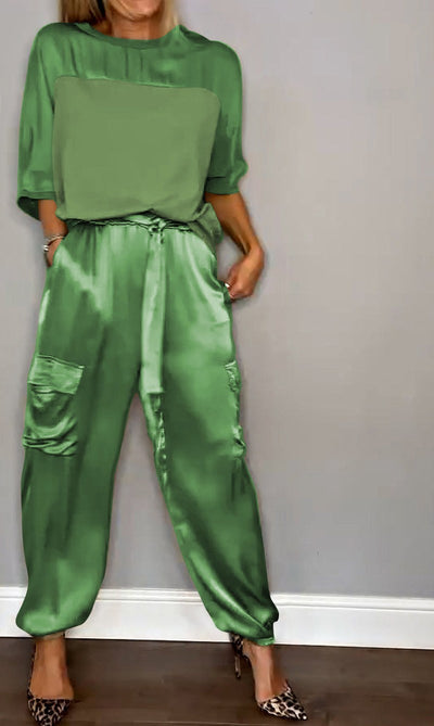 Ensemble en satin chic et élégant pour femme