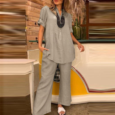 Élise - Ensemble blouse et pantalon unis à col en V