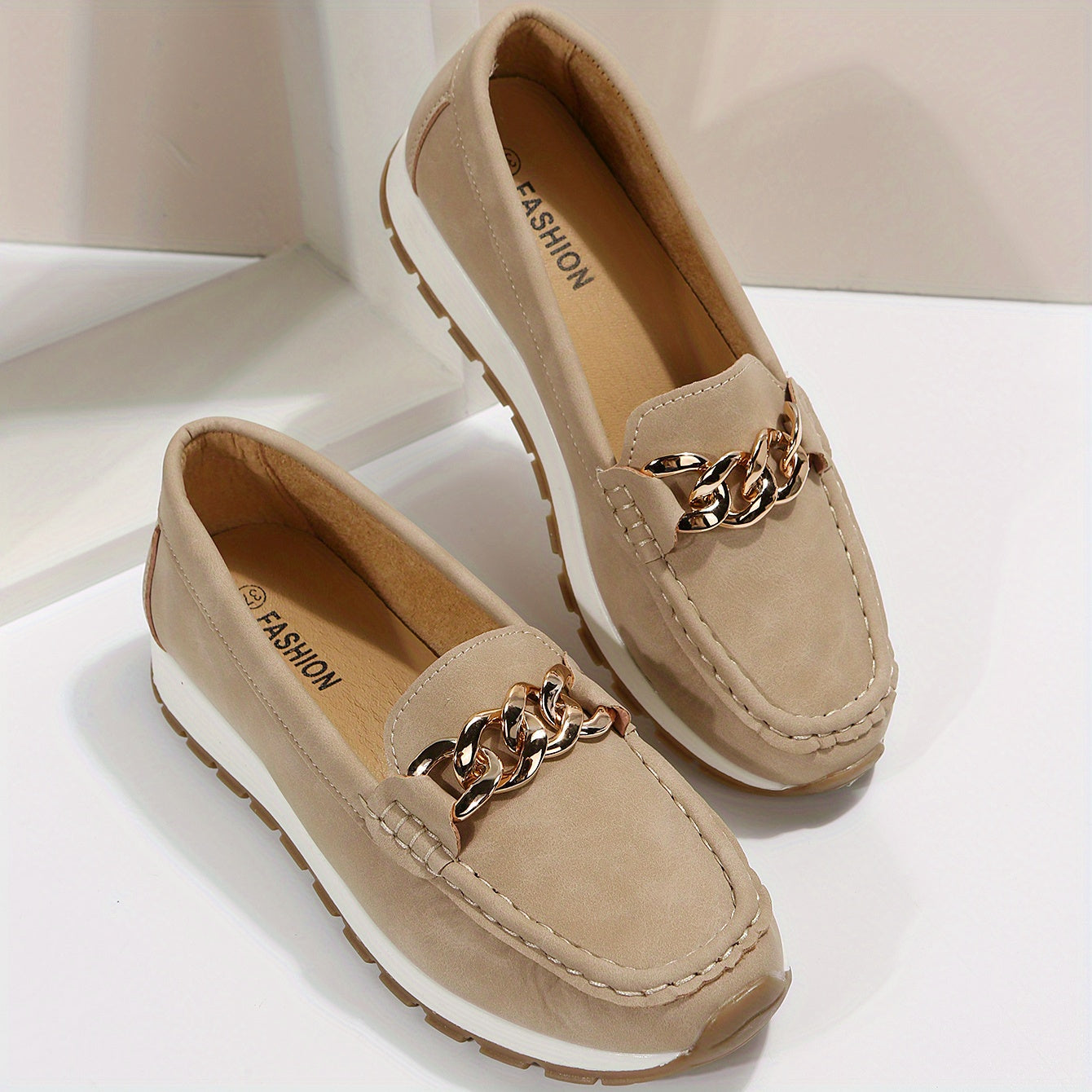 Victoire - Mocassins avec décoration en chaînes pour femmes