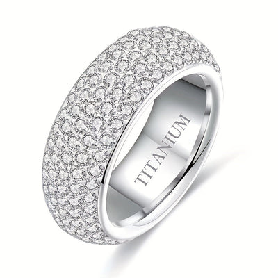 Bague en titane avec diamants indiscernables du vrai