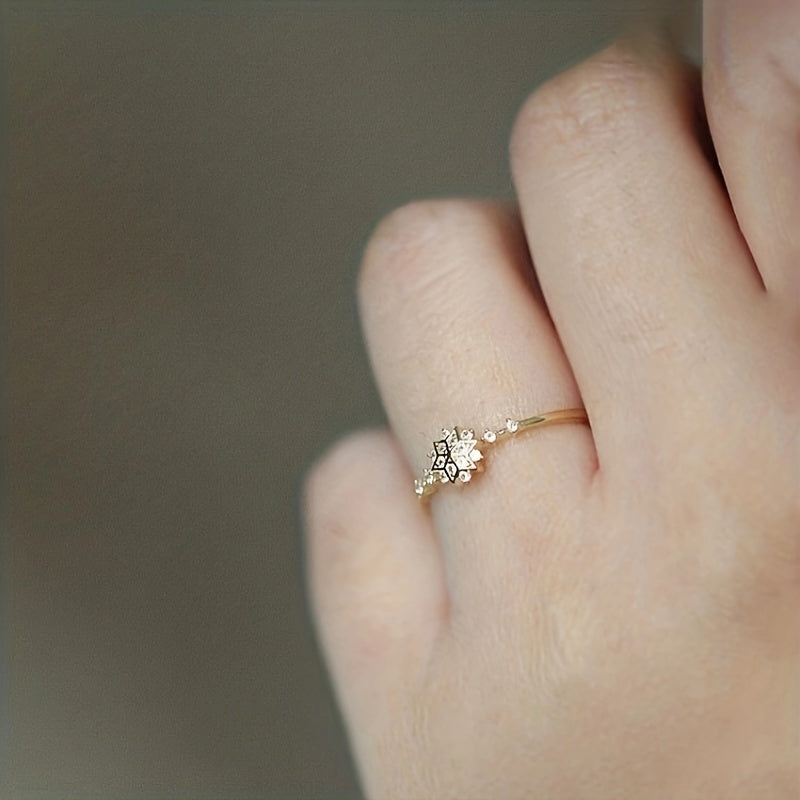 Bague en forme de flocon de neige en vieil argent .925