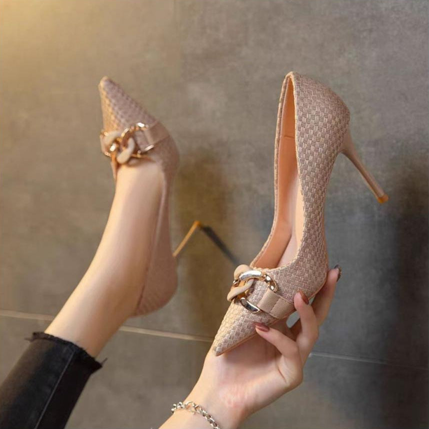 Talons pour femmes en texture tissée avec d'élégants ornements métalliques - Mireille