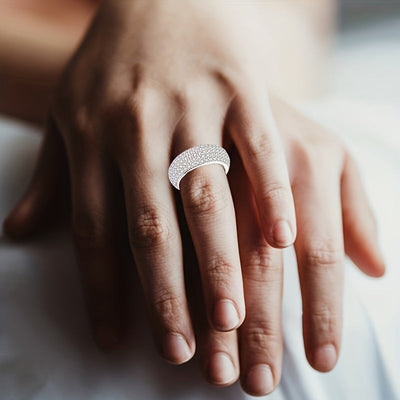 Bague en titane avec diamants indiscernables du vrai