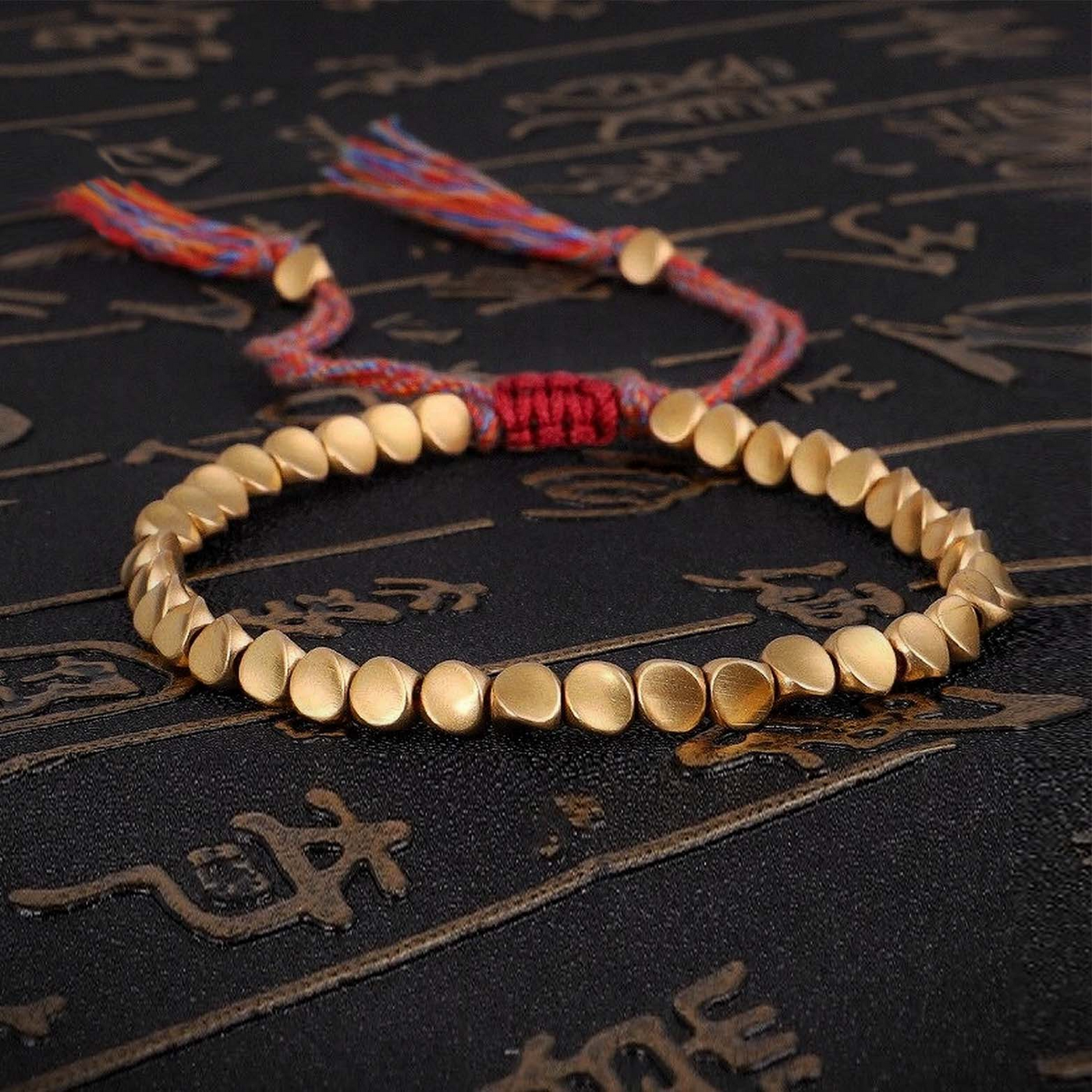Bracelet tibétain porte-bonheur en cuivre – Énergie et prospérité
