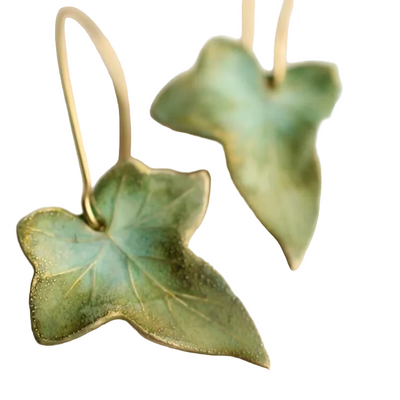 Feuille Vintage – Boucles Élégantes